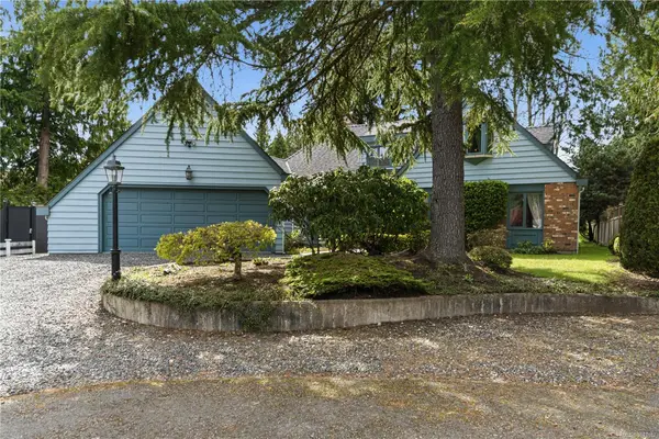 1156 Wedgewood Close, Qualicum Beach BC V9K 1C6