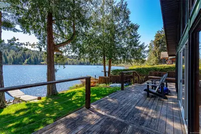 7815 Manatu Rd, Sooke BC V9Z 0R4