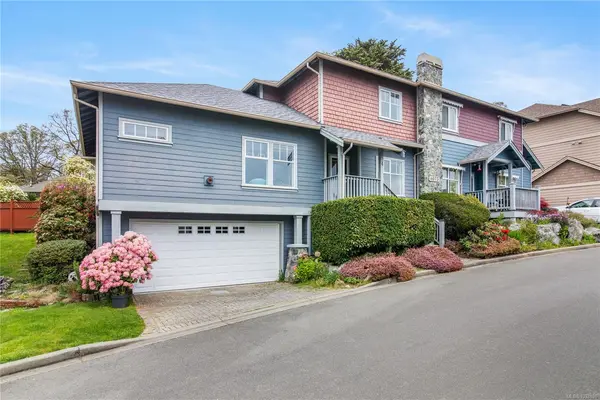 4073 Blackberry Lane # 4, Saanich BC V8X 5J5 - 3 bed, 3 bath property for sale in Saanich