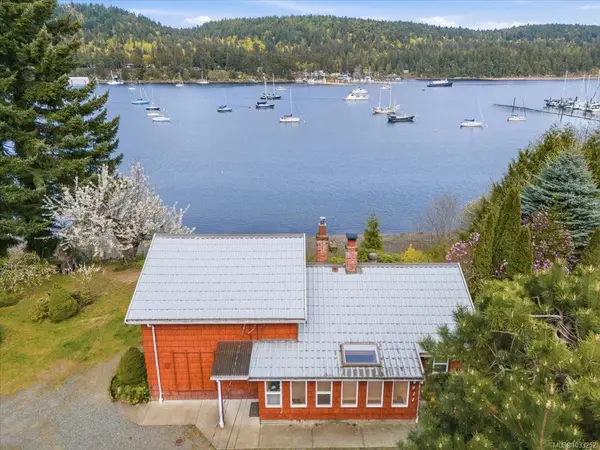 4911 Harbour View Rd, Ladysmith BC V9G 1M7