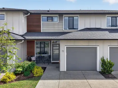 2607 Kendal Ave # 72, Cumberland BC V0R 1S0