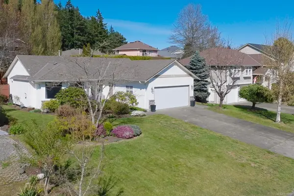 2188 Cardinal Pl, Comox BC V9M 3G2