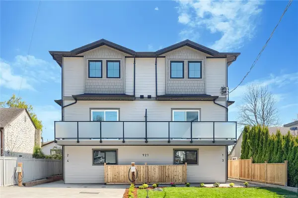 921 Dale St # 1, Saanich BC V8X 2V9