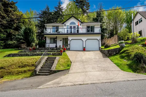 6767 Foreman Heights Dr, Sooke BC V9Z 0L4