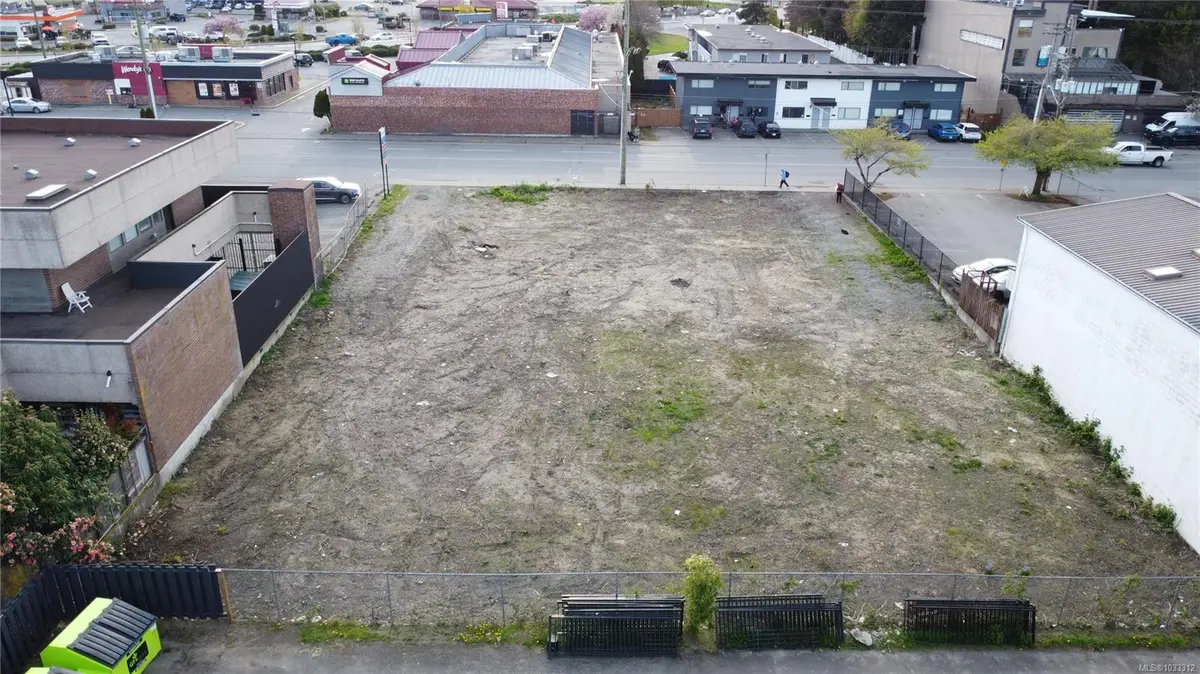 5861 York Rd, Duncan BC V9L 3S2
