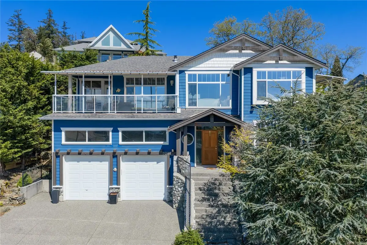 3737 Belaire Dr, Nanaimo BC V9T 5A1