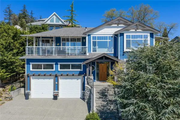 3737 Belaire Dr, Nanaimo BC V9T 5A1 - 3 bed, 3 bath in Nanaimo