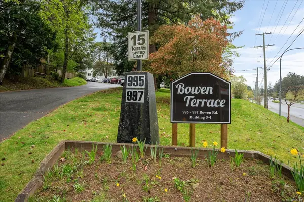 997 Bowen Rd # 4202, Nanaimo BC V9R 2A4 - 2 bed, 1 bath in Nanaimo