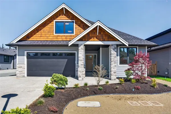 758 Sitka St, Campbell River BC V9H 0G4