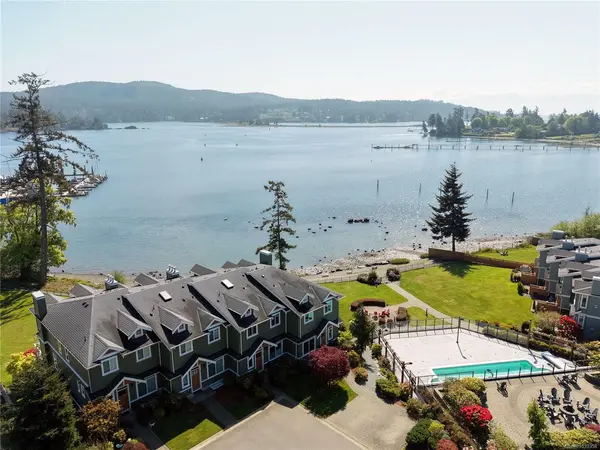 6995 Nordin Rd # 3, Sooke BC V9Z 1L4