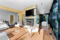 View 32