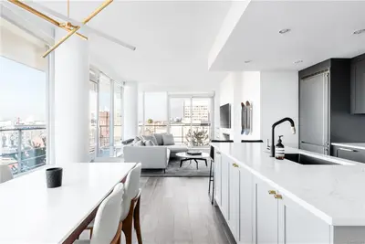 707 Courtney St # 1105, Victoria BC V8W 0A9