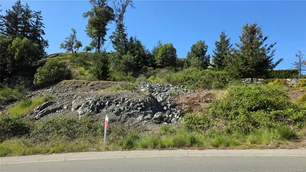 5384 Colbourne Dr, Nanaimo BC V9T 6M6