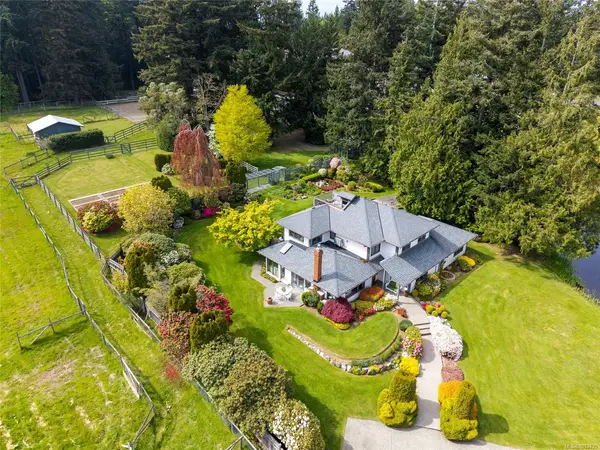 6412 Bryn Rd, Central Saanich BC V8M 1X6