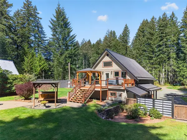 1981 Dzini Rd, Black Creek BC V9J 1H1 - 4 bed, 3 bath in Black Creek