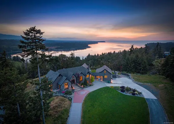 1790 Claudet Rd, Nanoose Bay BC V9P 9B3
