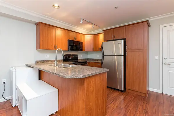655 Goldstream Ave #302, Langford BC V9B 0G2 - 2 bed, 1 bath property for sale in Langford