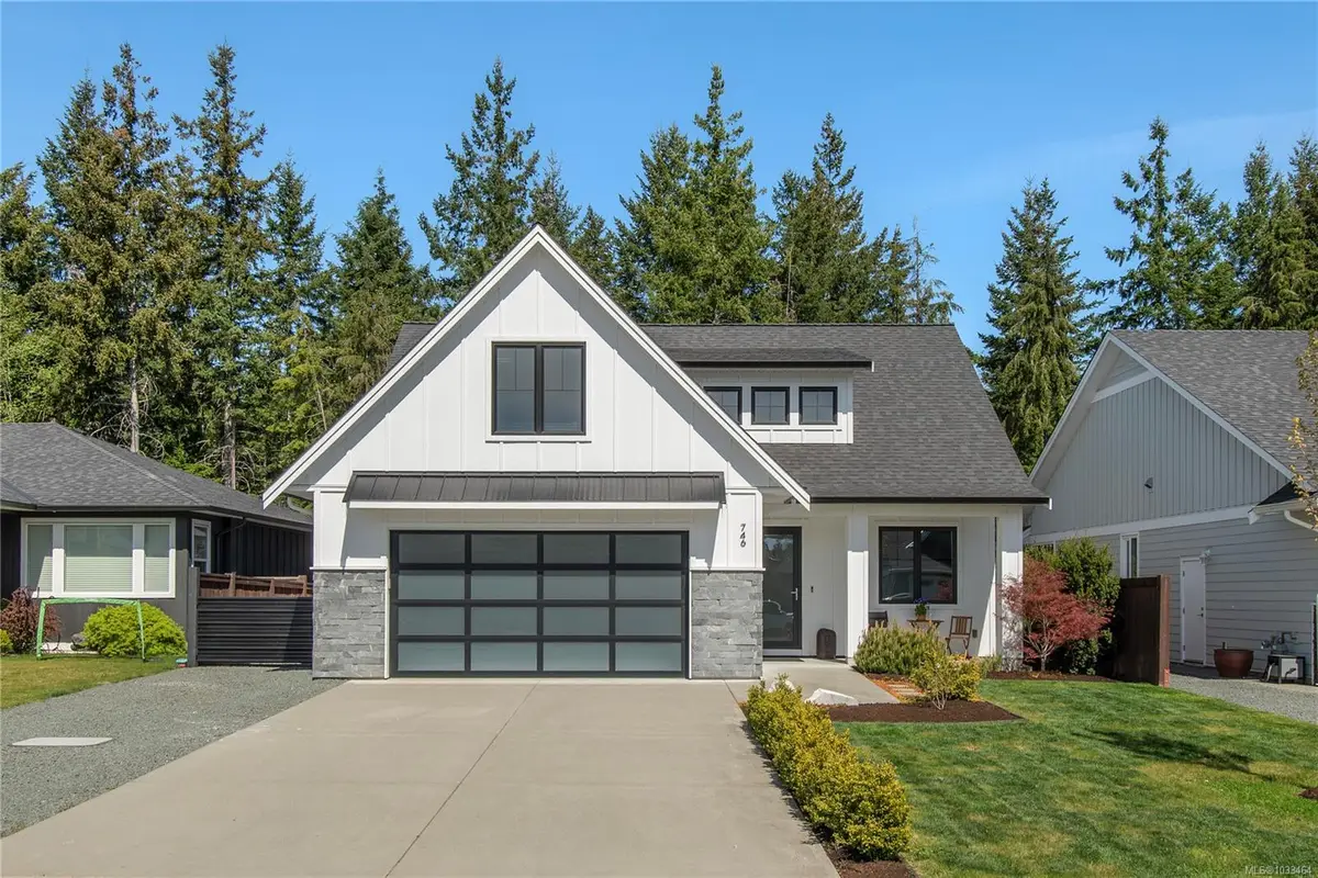 746 Salal St, Campbell River BC V9H 0E6