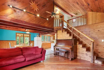 9210 McFarlane Rd, Denman Island BC V0R 1T0