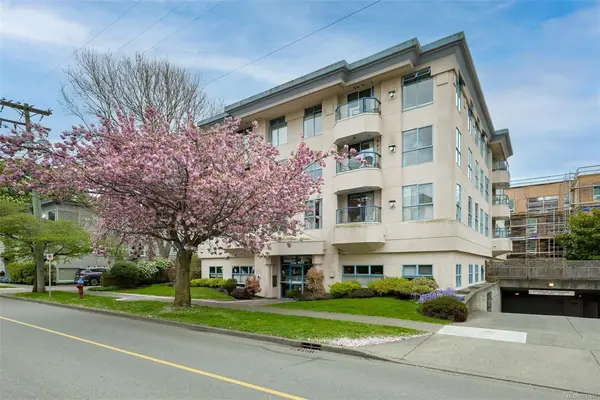 1063 Southgate St # 209, Victoria BC V8V 2Z1