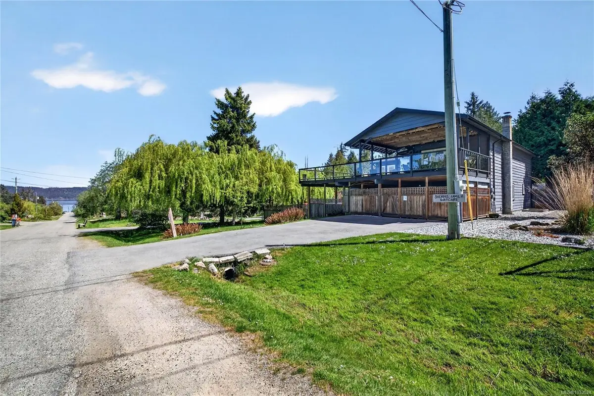 215 Maliview Dr, Salt Spring BC V8K 1R7