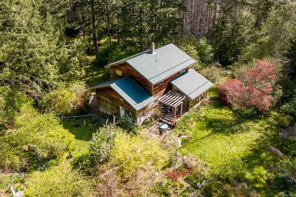 875 Carmichael Rd, Hornby Island BC V0R 1Z0 - 4 bed, 2.0 bath in Hornby Island