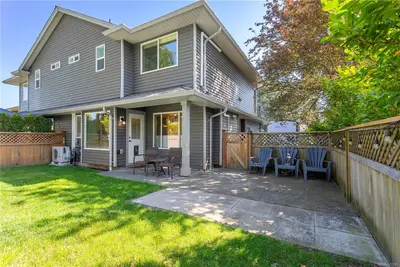 2841 Rock City Rd, Nanaimo BC V9T 3H3