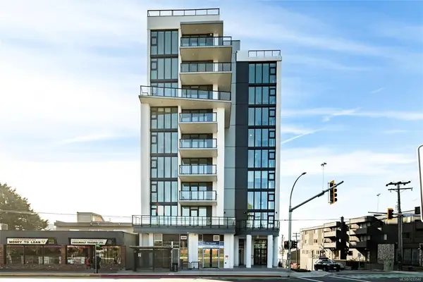 899 Esquimalt Rd # 807, Esquimalt BC V9A 3M5