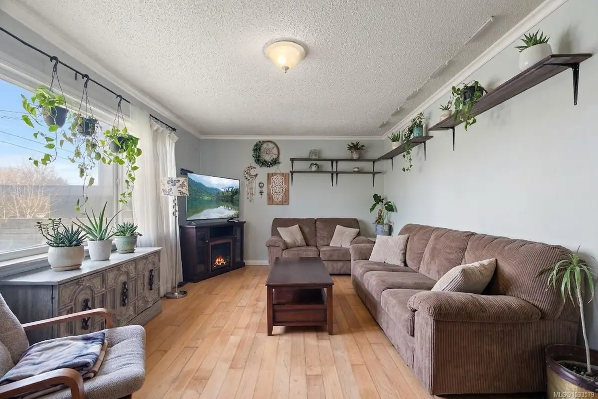 349 Hilchey Rd, Campbell River BC V9W 1P6