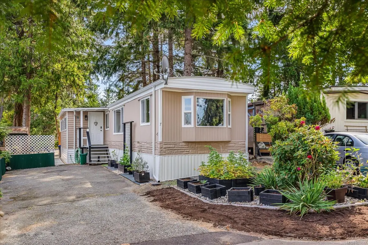 1247 Arbutus Rd #7, Parksville BC V9P 1R4