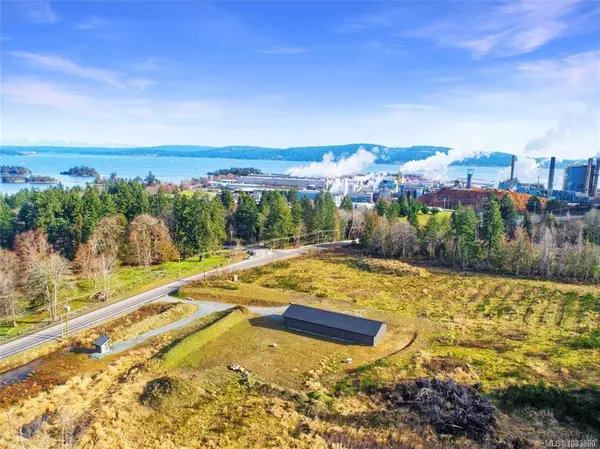 8480 Crofton Rd, Crofton BC V0R 1R0