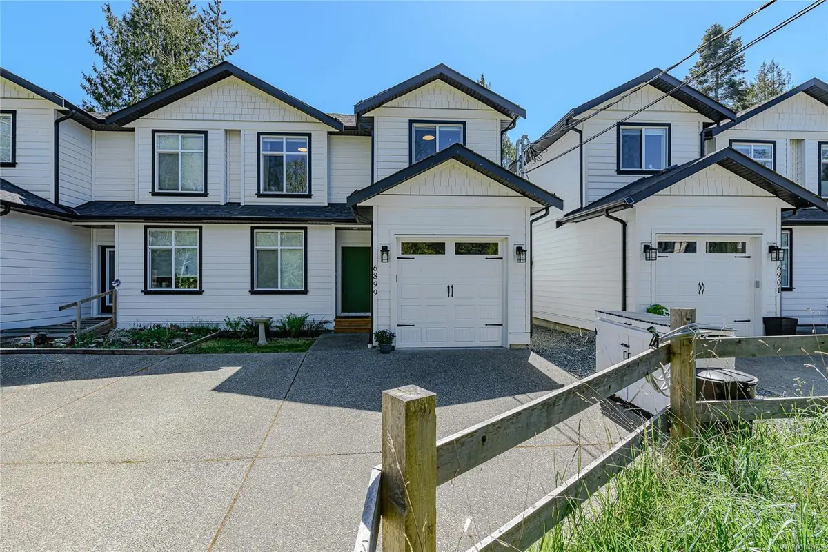 6899 Beaton Rd, Sooke BC V9Z 0M3