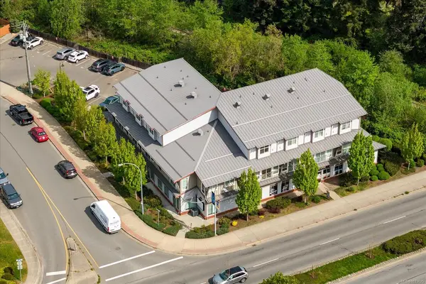 5170 Dunster Rd # 205, Nanaimo BC V9T 2Z2