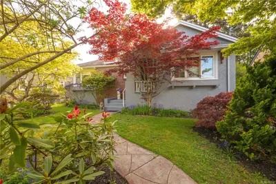 225 Stewart Ave, Nanaimo BC V9S 4C2