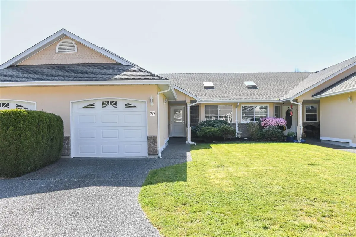 20 Anderton Ave #29, Courtenay BC V9N 2G8