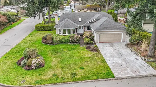 2431 Wilcox Terr, Central Saanich BC V8Z 5R7 - 3 bed, 2 bath in Central Saanich