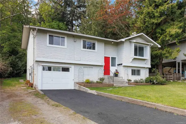 3272 Haida Dr, Colwood BC V9C 2M7 - 4 bed, 2 bath in Colwood