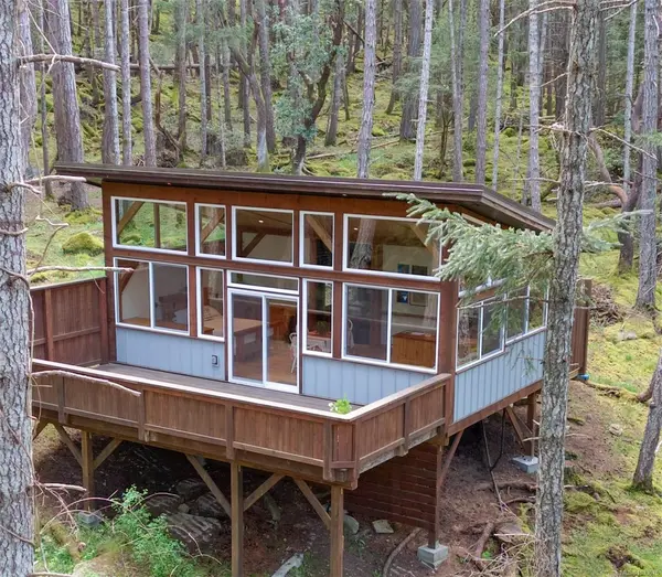 153 Sockeye Dr, Mudge Island BC V0R 1X0 - 1 bed, 1.0 bath in Mudge Island