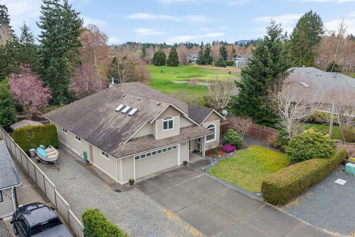 736 Barclay Cres, Parksville BC V9P 1Z3