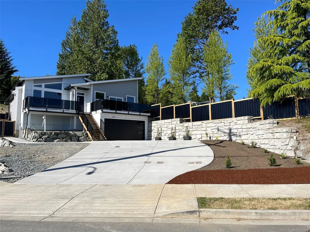 634 Farrell Rd, Ladysmith BC V9G 2C6