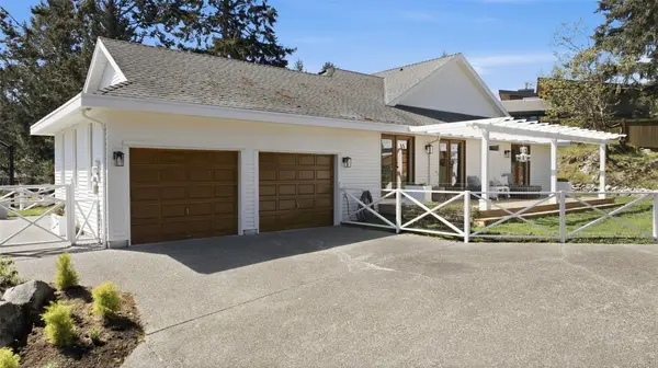 2420 Evanshire Cres, Nanoose Bay BC V9P 9G7
