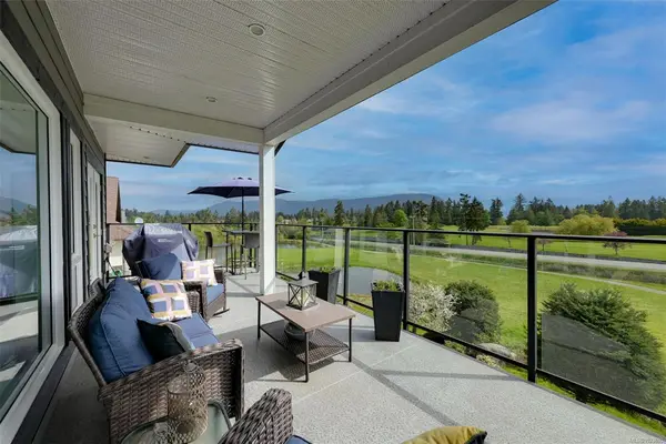 853 Country Club Dr, Cobble Hill BC V8H 0K8 - 4 bed, 3 bath in Cobble Hill