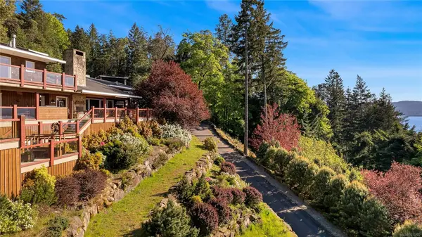 219 Pringle Farm Rd, Salt Spring BC V8K 2Y2