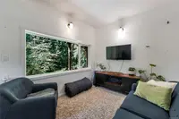 View 16