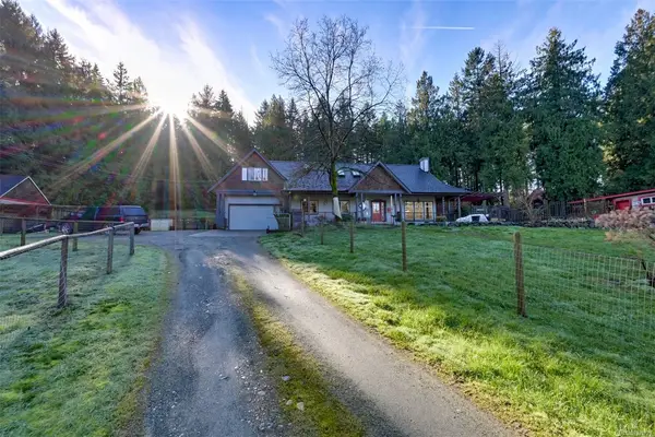 846 Aros Rd, Cobble Hill BC V0R 1L4
