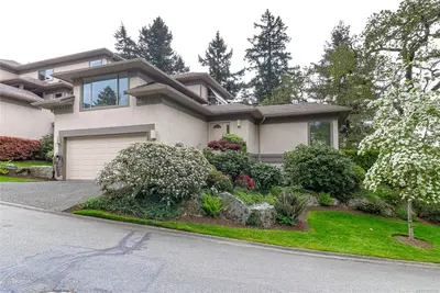 4300 Stoneywood Lane # 47, Saanich BC V8X 5A5