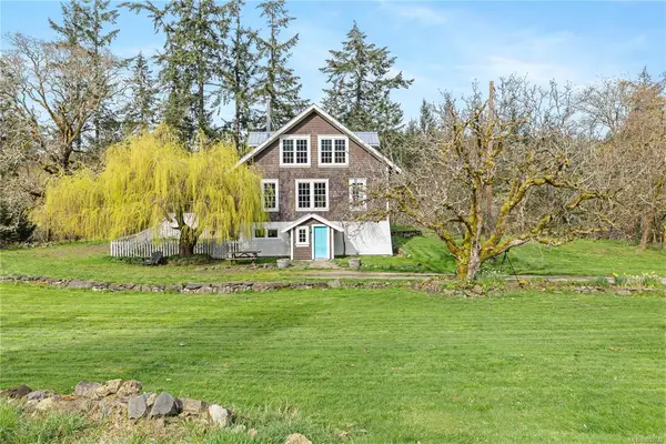 301 Epron Rd, Salt Spring BC V8K 2B4