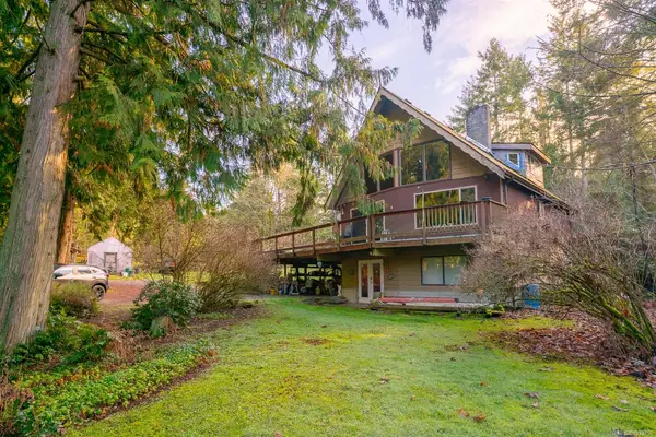 3217 Hewstone Rd, Nanaimo BC V9X 1W8