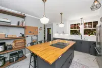 View 16