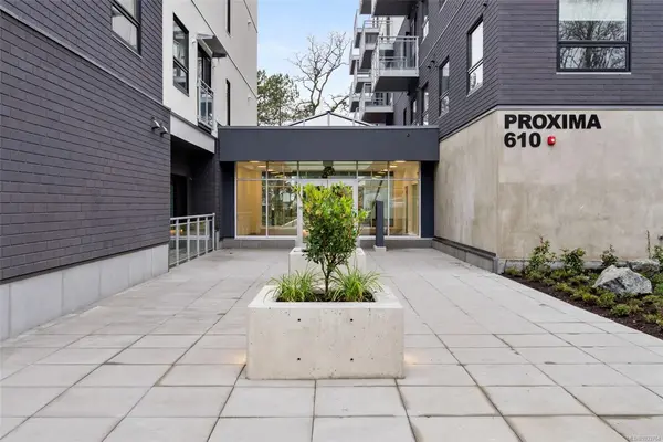 610 Lampson Rd # 208, Esquimalt BC V9A 0L3